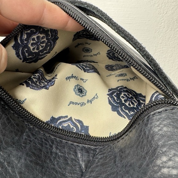 Lucky Brand Navy Blue Leather Crossbody Bag Shoulder Purse‎ Studs and Fringe - Picture 12 of 16